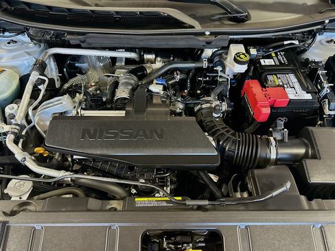 Used 2024 Nissan Rogue S FWD image 26