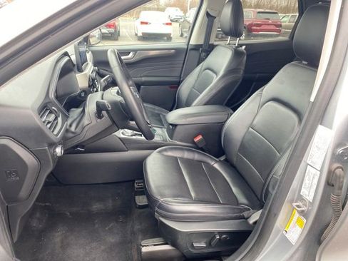 Used 2022 Ford Escape Titanium AWD/4WD image 15