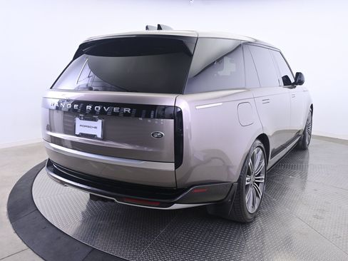 Used 2023 Land Rover Range Rover Long Wheelbase Autobiography AWD/4WD image 7
