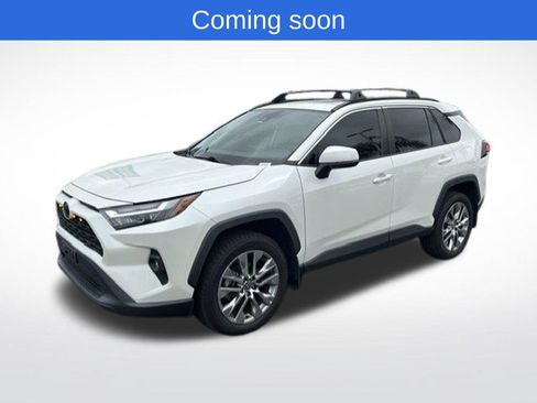 Used 2022 Toyota RAV4 XLE Premium FWD image 1