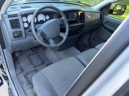 Used 2009 Dodge Ram 2500 Truck SXT RWD image 5
