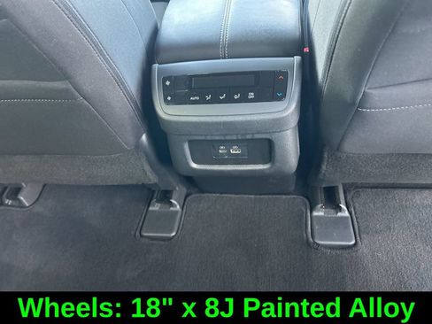 Used 2025 Nissan Pathfinder SV FWD image 29