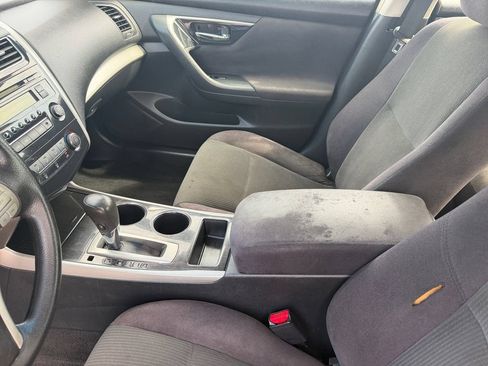 Used 2013 Nissan Altima 2.5 S FWD image 12