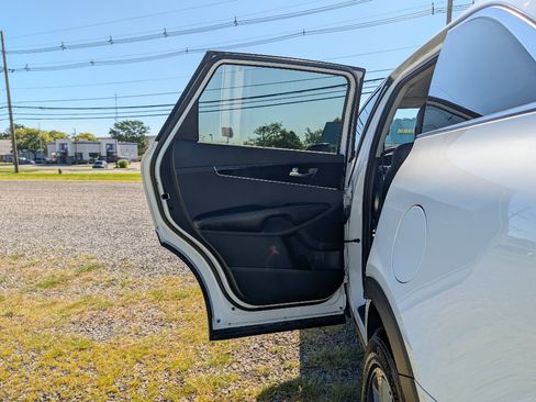 Used 2019 Kia Sorento EX FWD image 11
