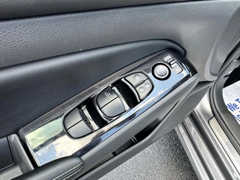 Used 2024 Nissan Altima 2.5 SL image 12