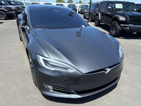 Used 2018 Tesla Model S AWD image 8
