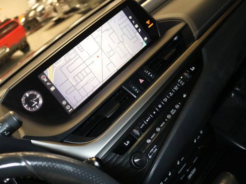 Used 2020 Lexus ES 350 F Sport w/ Accessory Package 2 FWD image 32
