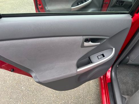 Used 2010 Toyota Prius One image 13