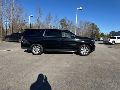 Certified 2024 Chevrolet Suburban Premier image 3