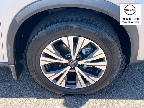 Certified 2023 Nissan Rogue SV w/ SV Premium B Package FWD image 8