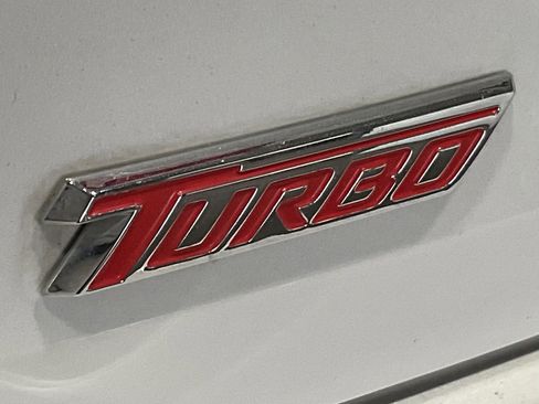 Used 2015 Chevrolet Malibu LTZ FWD image 9