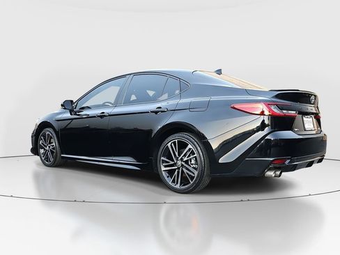 Used 2025 Toyota Camry XSE image 7