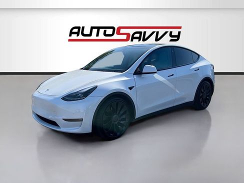 Used 2022 Tesla Model Y Performance AWD/4WD image 3