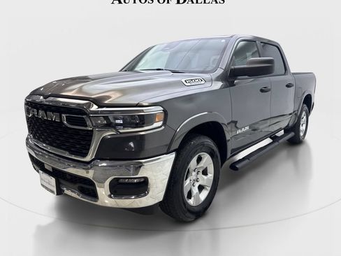 Used 2025 RAM 1500 Big Horn AWD/4WD image 2