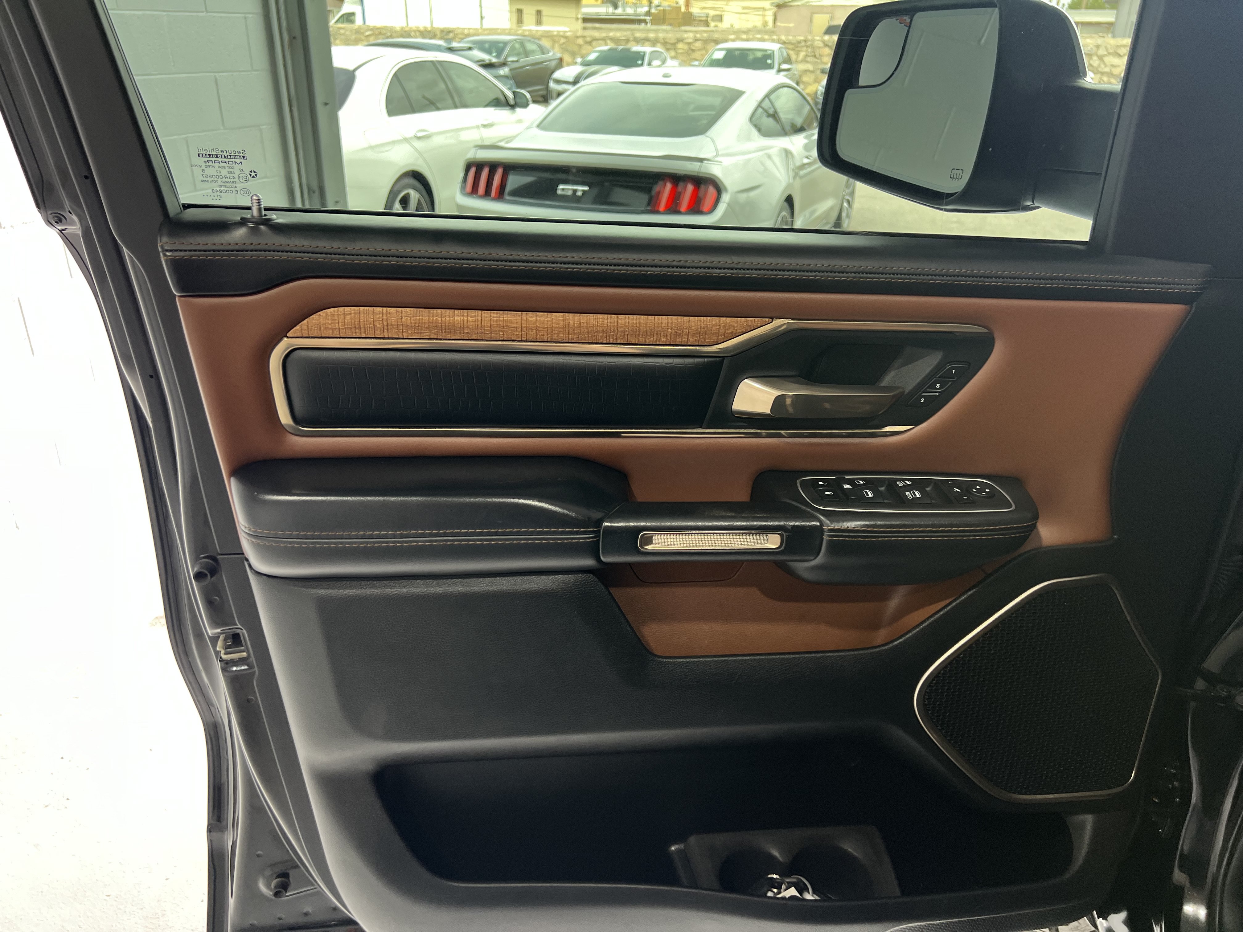 Used 2022 RAM 1500 Limited w/ Off Road Group AWD/4WD image 10