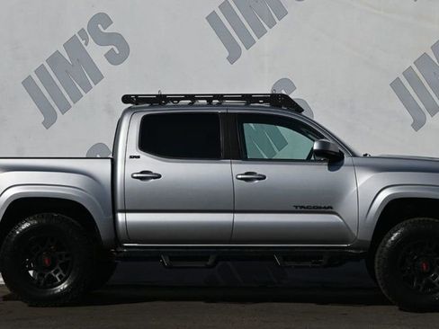 Used 2019 Toyota Tacoma SR5 image 4