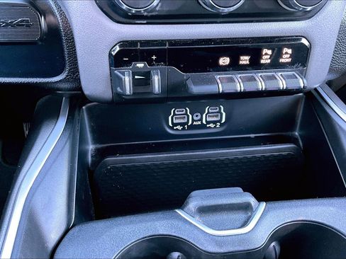 Used 2024 RAM 2500 Big Horn w/ Off Road Package image 17