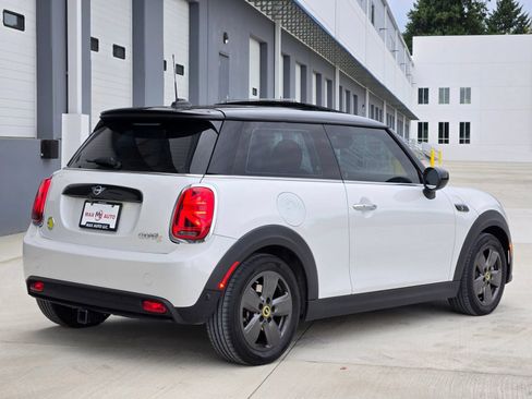 Used 2024 MINI Cooper SE FWD image 8
