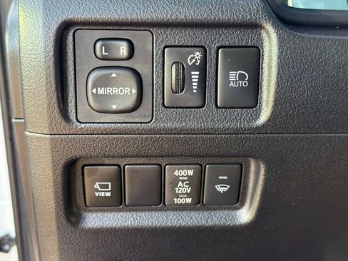 Used 2024 Toyota 4Runner Limited AWD/4WD image 28