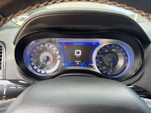 Used 2019 Chrysler 300 S RWD image 21