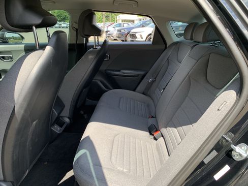 Used 2025 Kia K4 EX FWD image 22