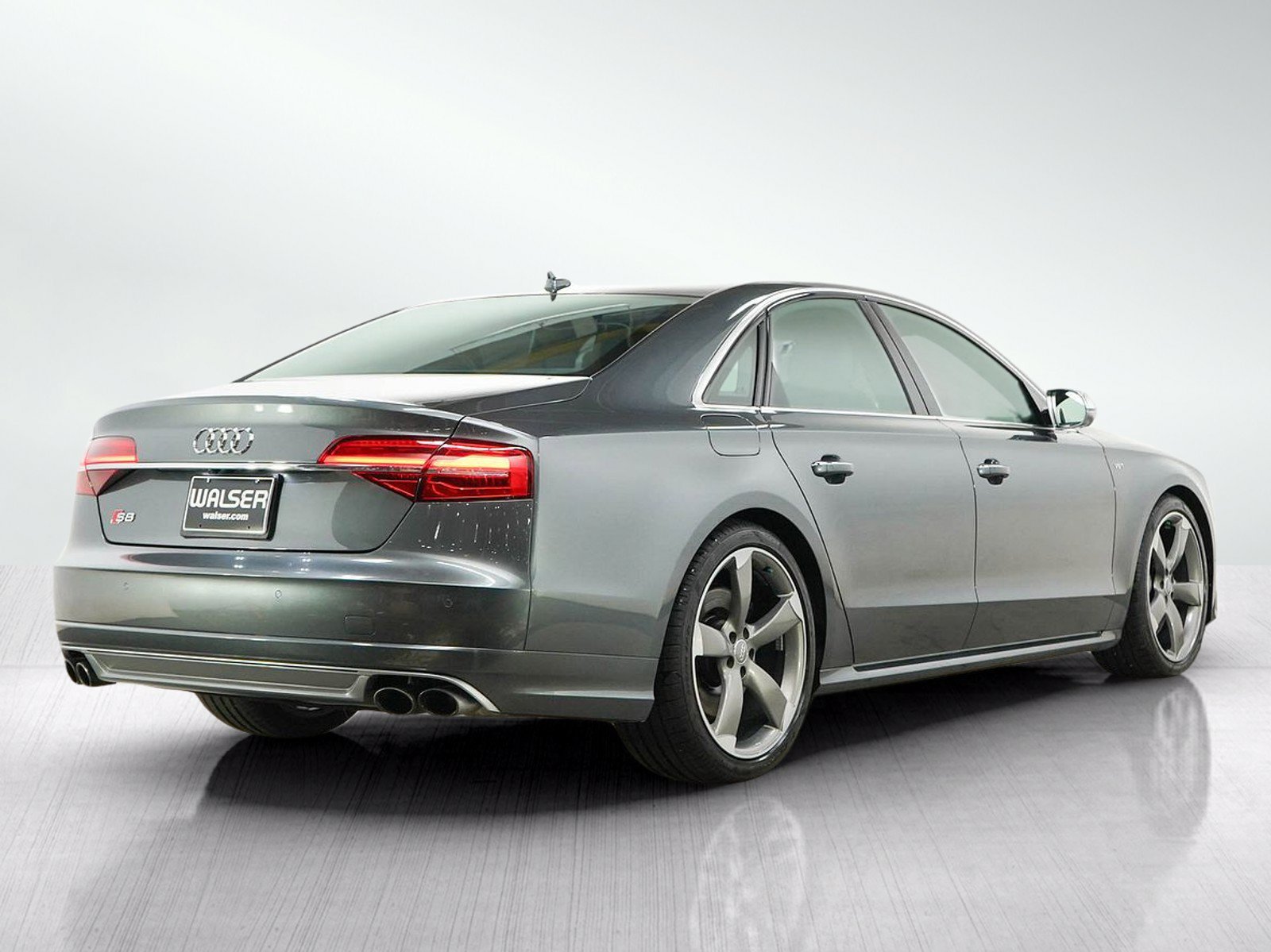 Used 2015 Audi S8 w/ Full Leather Package AWD/4WD image 5