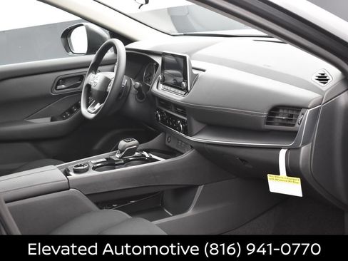 Certified 2026 Nissan Rogue S AWD/4WD image 6