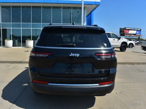 Used 2023 Jeep Grand Cherokee L Limited RWD image 6