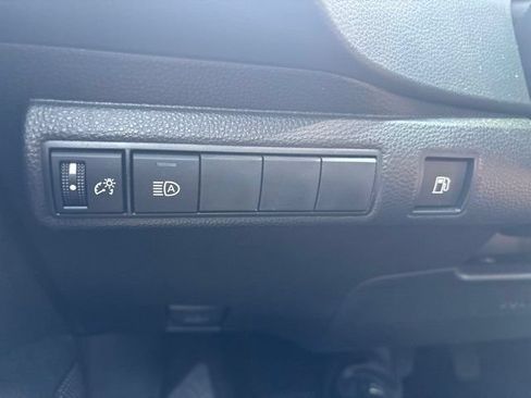 Used 2026 Toyota Corolla LE FWD image 13