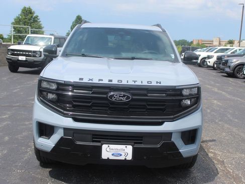 New 2026 Ford Expedition Platinum w/ Stealth Appearance Package AWD/4WD image 9