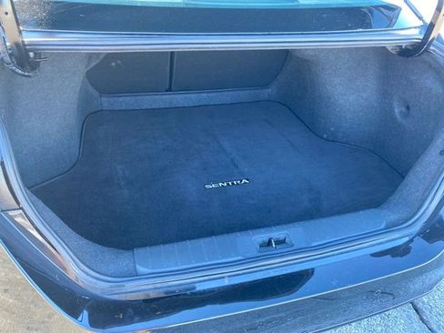 Used 2024 Nissan Sentra SV image 18