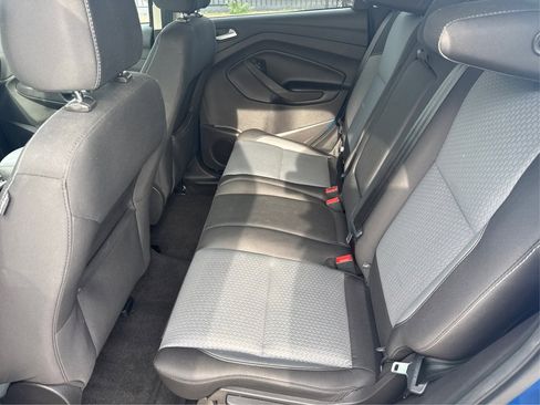 Used 2017 Ford Escape SE AWD/4WD image 12