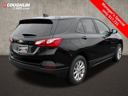 Used 2021 Chevrolet Equinox LS w/ LS Convenience Package image 6