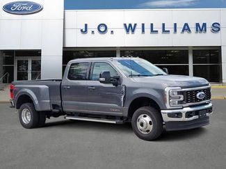 New 2026 Ford F350 Lariat w/ FX4 Off-Road Package AWD/4WD video 1