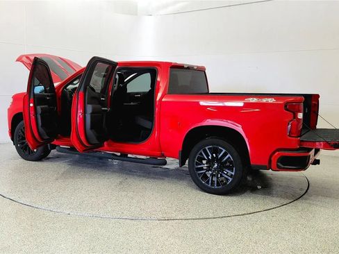 Used 2021 Chevrolet Silverado 1500 RST w/ Rally Edition AWD/4WD image 11
