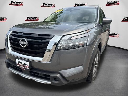 Certified 2024 Nissan Pathfinder SL w/ Cargo Package AWD/4WD image 1