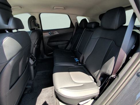 New 2026 Kia Sportage EX FWD image 20