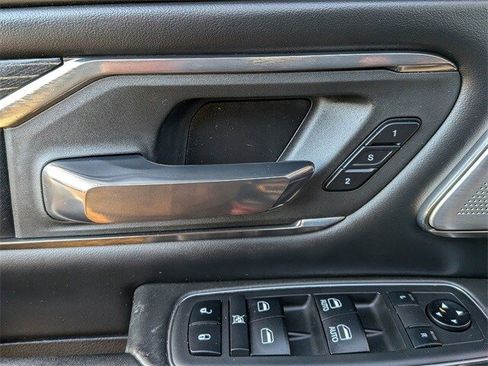 Used 2019 RAM 1500 Limited image 12