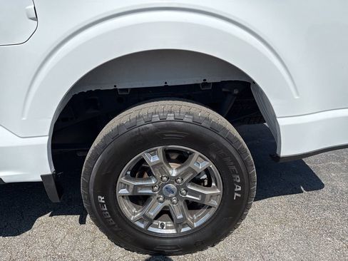 Used 2022 Ford F150 XLT w/ XTR Package image 24