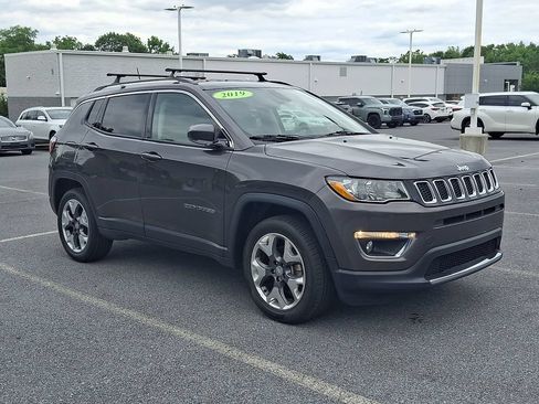 Used 2019 Jeep Compass Limited AWD/4WD image 3
