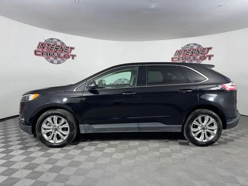 Used 2023 Ford Edge Titanium image 4