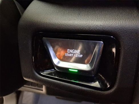 Certified 2025 GMC Yukon Denali image 24