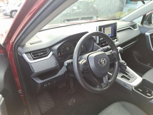 Used 2023 Toyota RAV4 XLE image 10