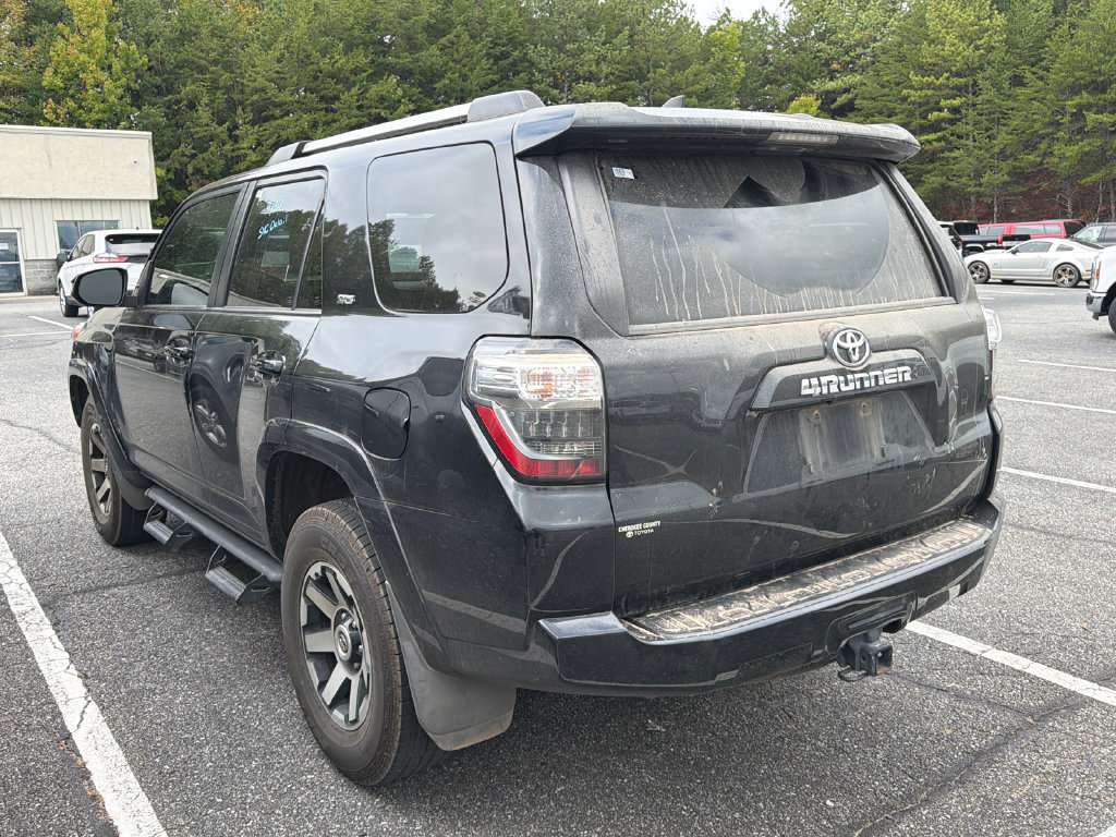 Used 2021 Toyota 4Runner SR5 Premium w/ Moonroof Package AWD/4WD image 4