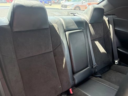 Used 2015 Dodge Challenger R/T Scat Pack w/ Leather Interior Group RWD image 24
