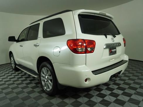 Used 2015 Toyota Sequoia Platinum RWD image 5