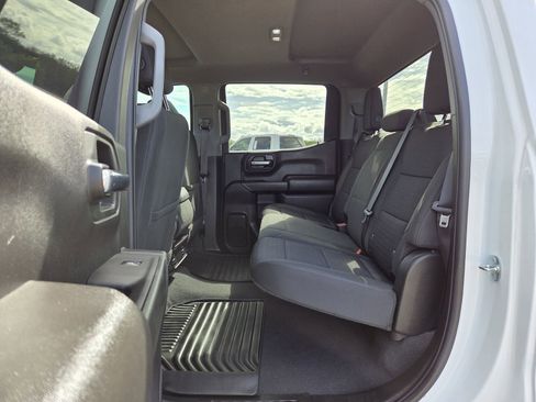 Used 2023 Chevrolet Silverado 1500 Custom AWD/4WD image 18