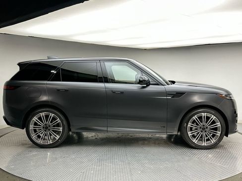 New 2026 Land Rover Range Rover Sport Dynamic SE AWD/4WD image 12