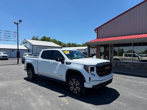 Used 2023 GMC Sierra 1500 AT4 w/ AT4 Premium Package AWD/4WD image 1