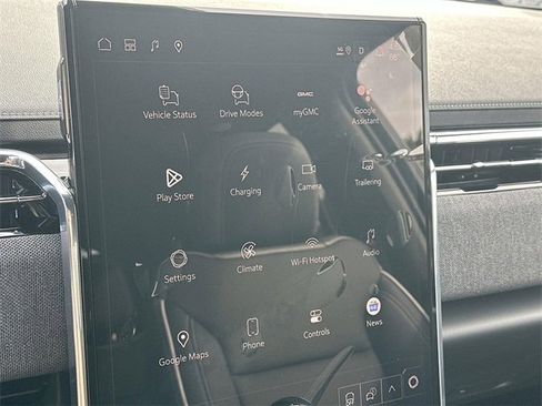 Used 2026 GMC Sierra EV Elevation image 38